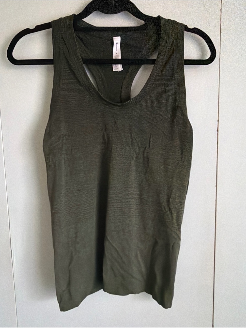Athleta Olive Green Momentum Seamless Tank ~ Size Medium